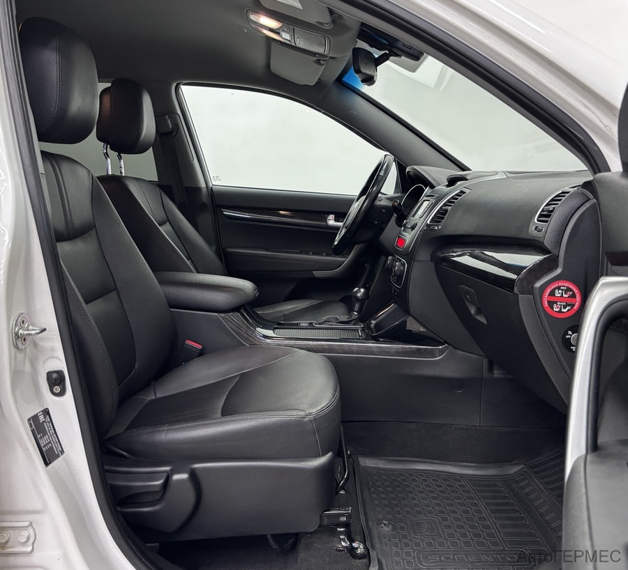 Фото Kia Sorento II Рестайлинг с пробегом | №12