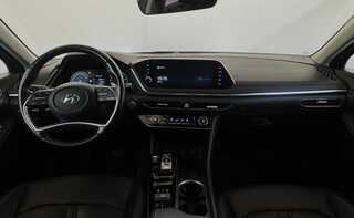 Фото HYUNDAI Sonata VIII (DN8) с пробегом
