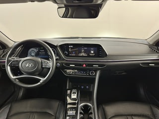 Фото HYUNDAI Sonata VIII (DN8) с пробегом