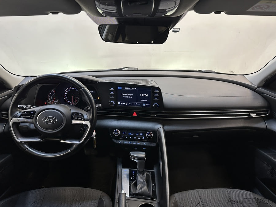 Фото HYUNDAI Elantra VII (CN7) с пробегом | №5