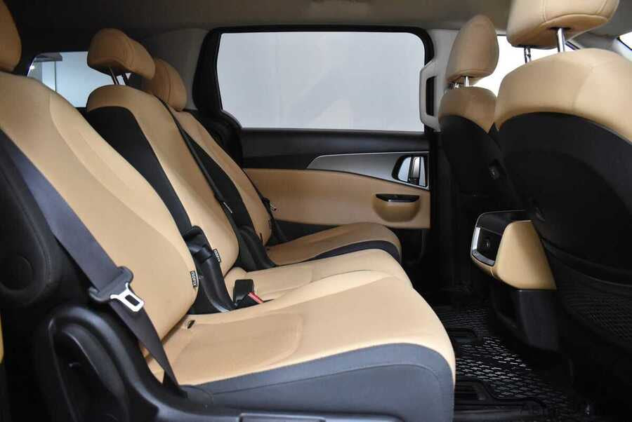 Фото Kia Carnival IV с пробегом | №16