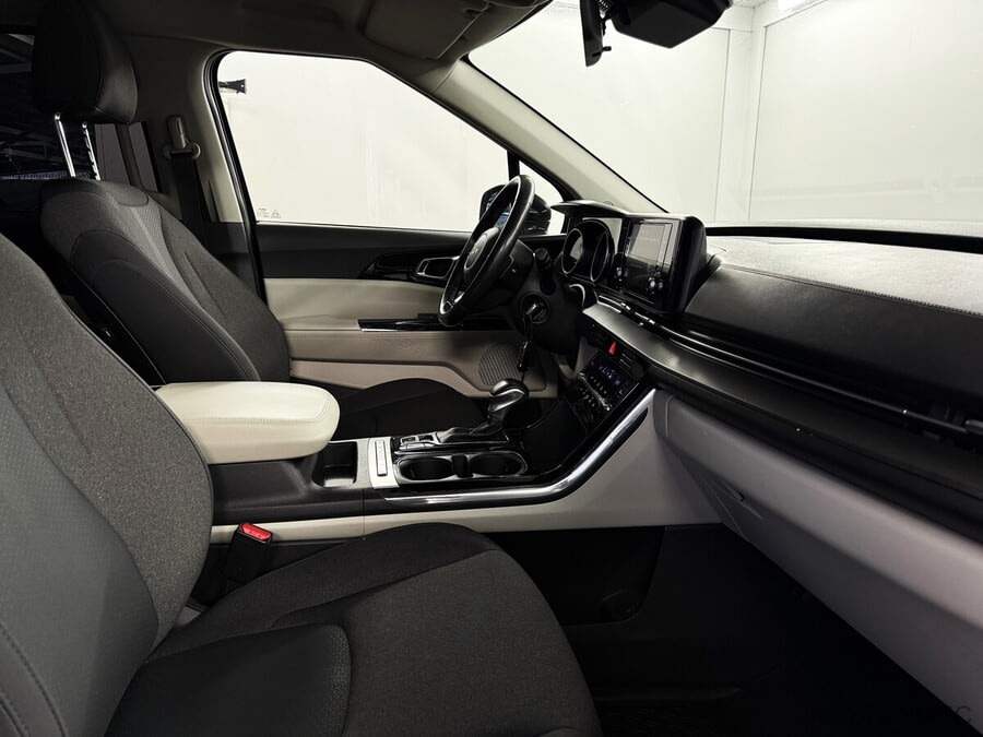 Фото Kia Carnival IV с пробегом | №14