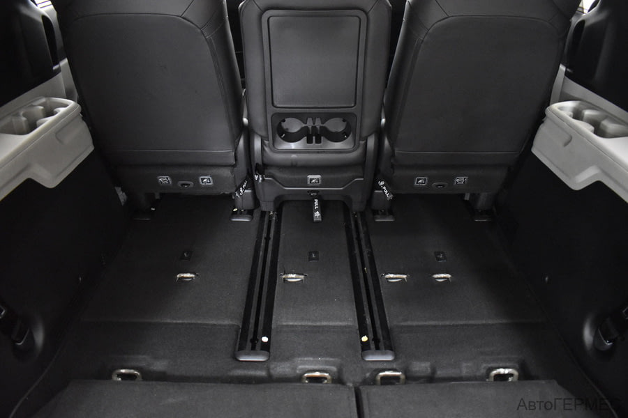 Фото Kia Carnival IV с пробегом | №17