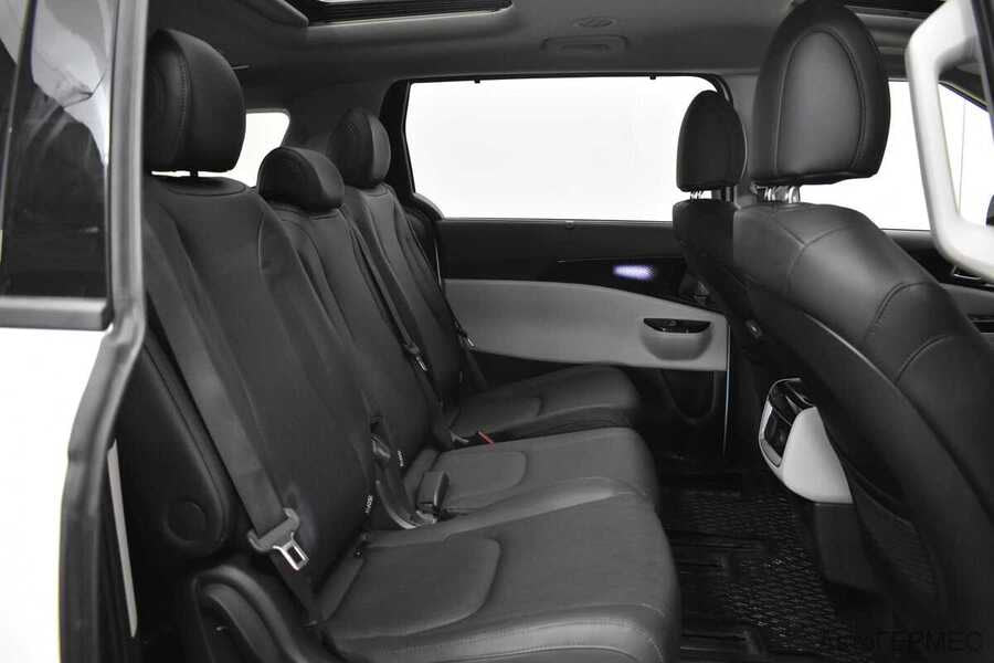 Фото Kia Carnival IV с пробегом | №18