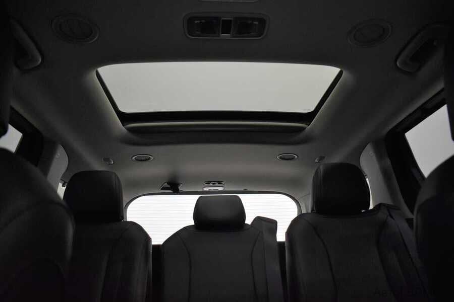 Фото Kia Carnival IV с пробегом | №22