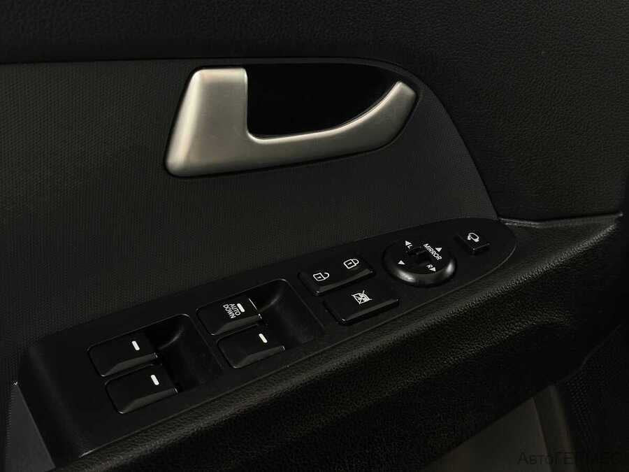 Фото Kia Sportage III Рестайлинг с пробегом | №8