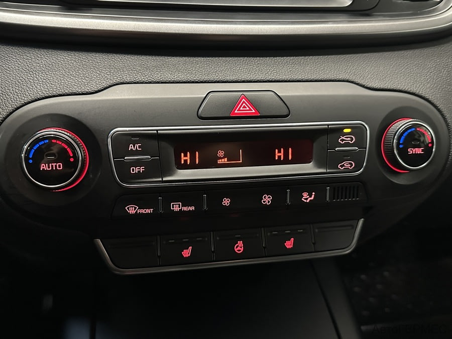 Фото Kia Sorento III PRIME Рестайлинг с пробегом | №7 Фото Kia Sorento III PRIME Рестайлинг с пробегом | №7