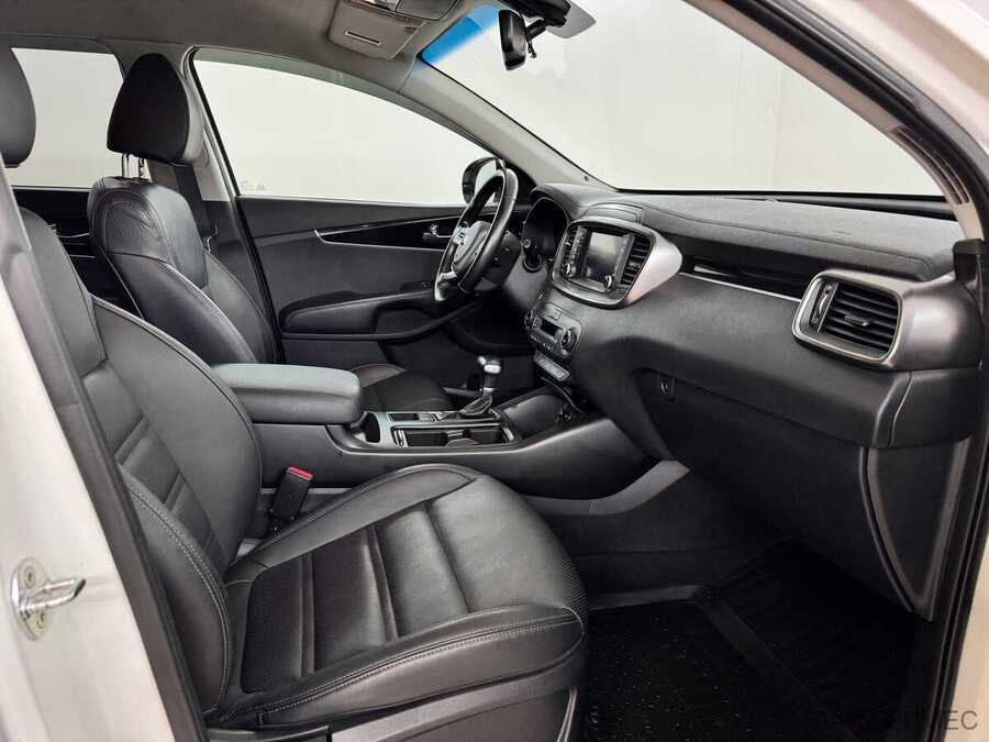 Фото Kia Sorento III PRIME Рестайлинг с пробегом | №12 Фото Kia Sorento III PRIME Рестайлинг с пробегом | №12