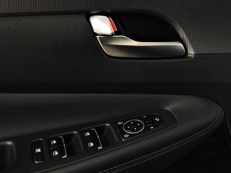 Фото HYUNDAI Santa Fe IV с пробегом | №9 Фото HYUNDAI Santa Fe IV с пробегом | №9