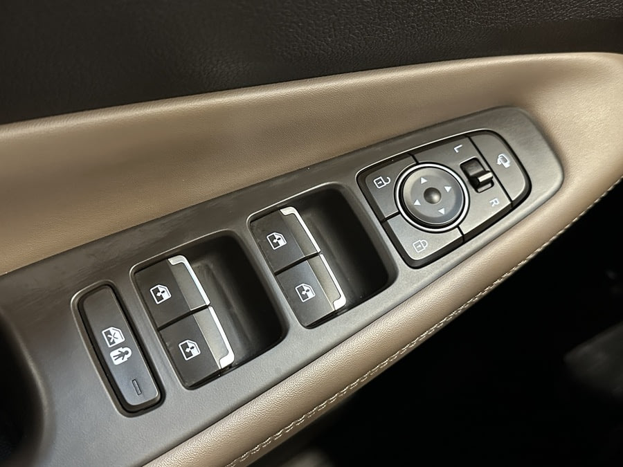 Фото HYUNDAI Santa Fe IV Рестайлинг с пробегом | №12