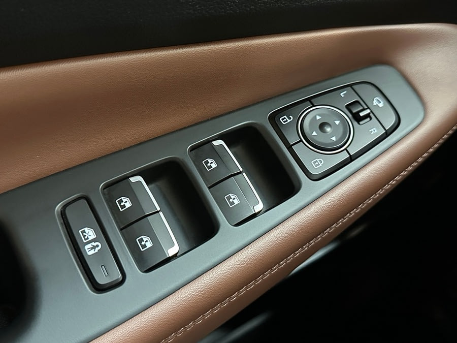 Фото HYUNDAI Santa Fe IV Рестайлинг с пробегом | №12 Фото HYUNDAI Santa Fe IV Рестайлинг с пробегом | №12