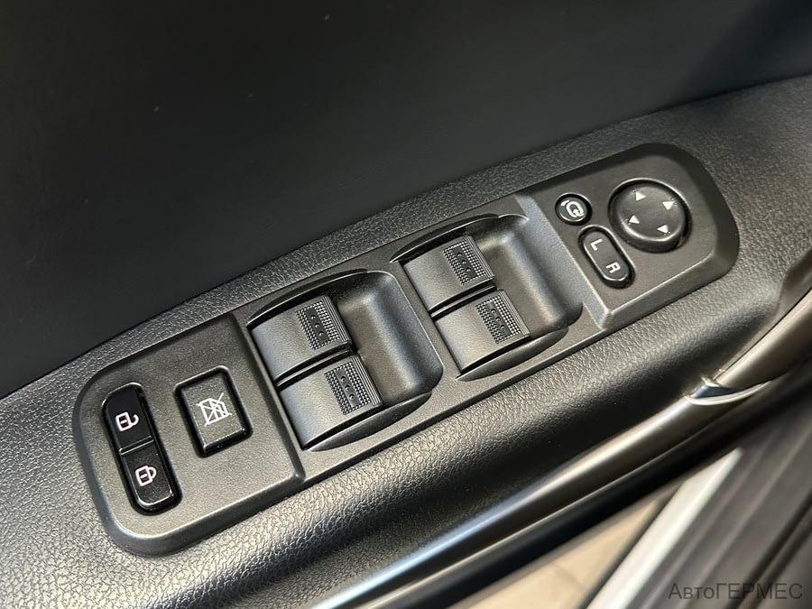 Фото FAW Besturn X80 I Рестайлинг с пробегом | №12