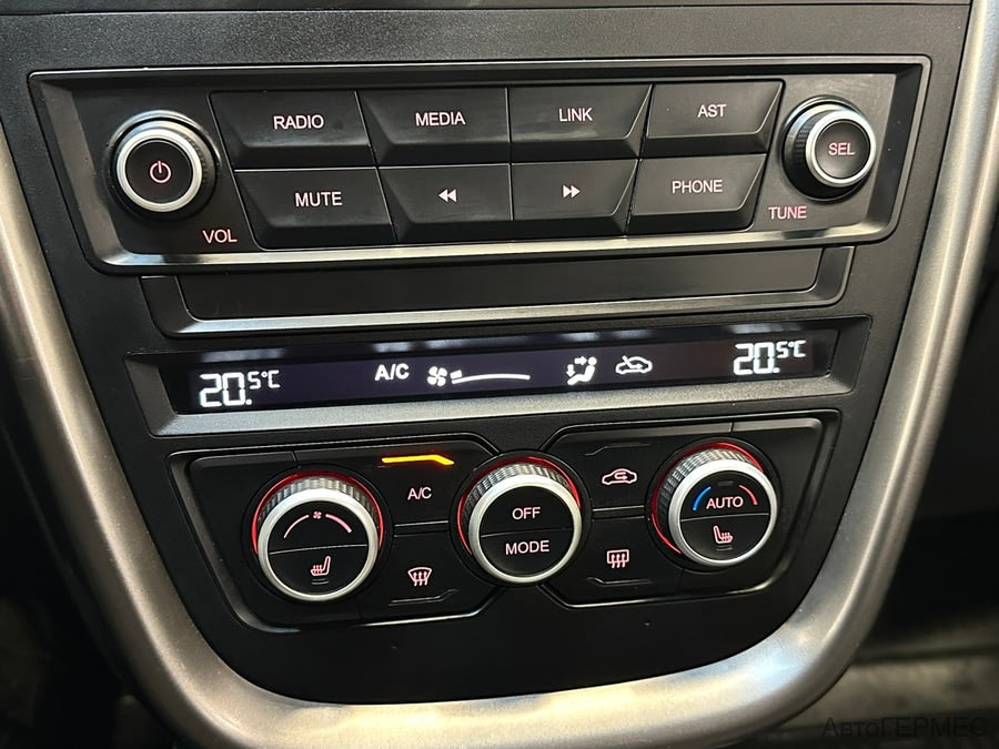 Фото FAW Besturn X80 I Рестайлинг с пробегом | №7