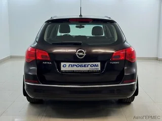 Фото Opel Astra J Рестайлинг с пробегом Фото Opel Astra J Рестайлинг с пробегом
