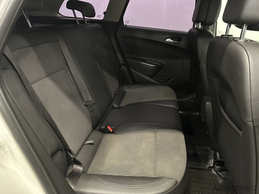 Фото Opel Astra J с пробегом | №12