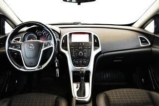 Фото Opel Astra J Рестайлинг с пробегом Фото Opel Astra J Рестайлинг с пробегом