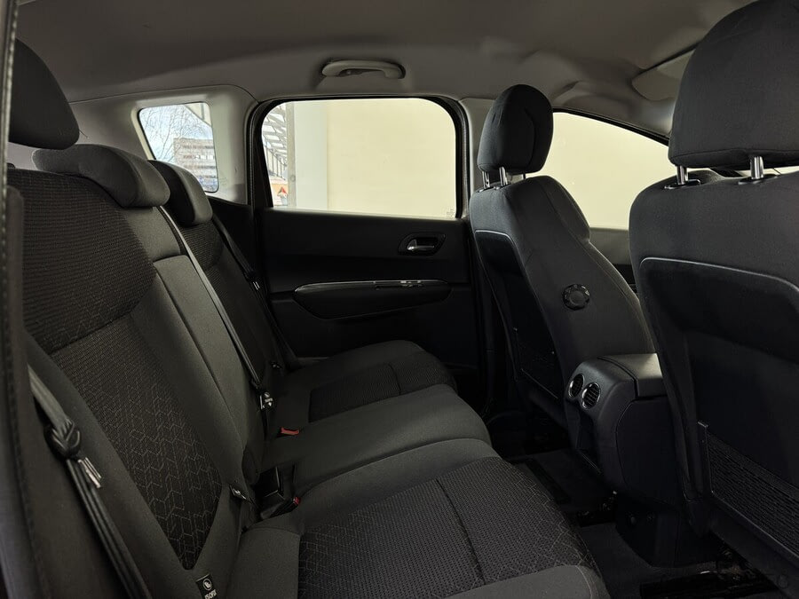 Фото PEUGEOT 3008 I Рестайлинг с пробегом | №12 Фото PEUGEOT 3008 I Рестайлинг с пробегом | №12