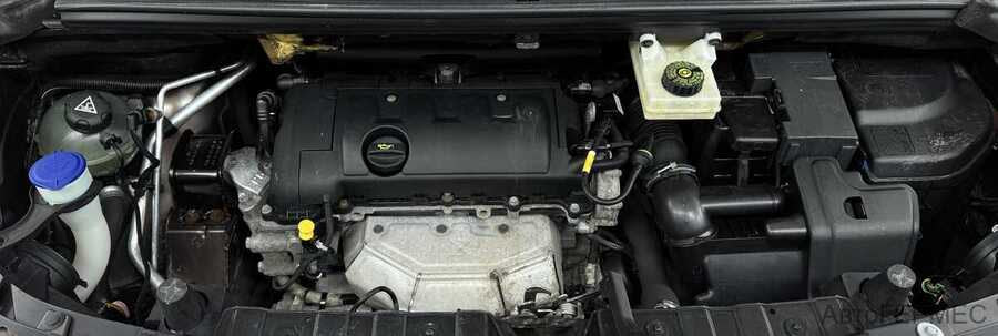 Фото PEUGEOT 3008 I Рестайлинг с пробегом | №14