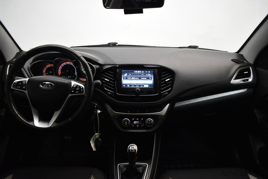 Фото LADA VESTA SW CROSS I Vesta SW Cross с пробегом | №5