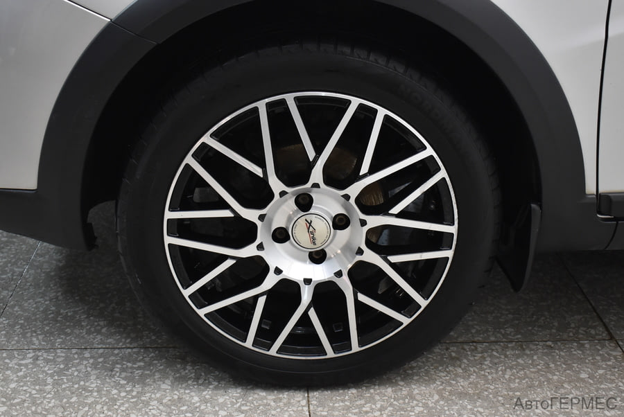 Фото LADA VESTA SW CROSS I Vesta SW Cross с пробегом | №14