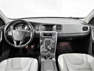 Фото VOLVO S60 II Рестайлинг с пробегом