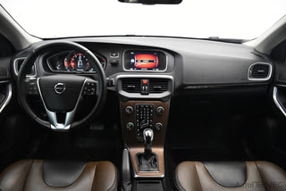 Фото VOLVO V40 Cross Country I Рестайлинг с пробегом