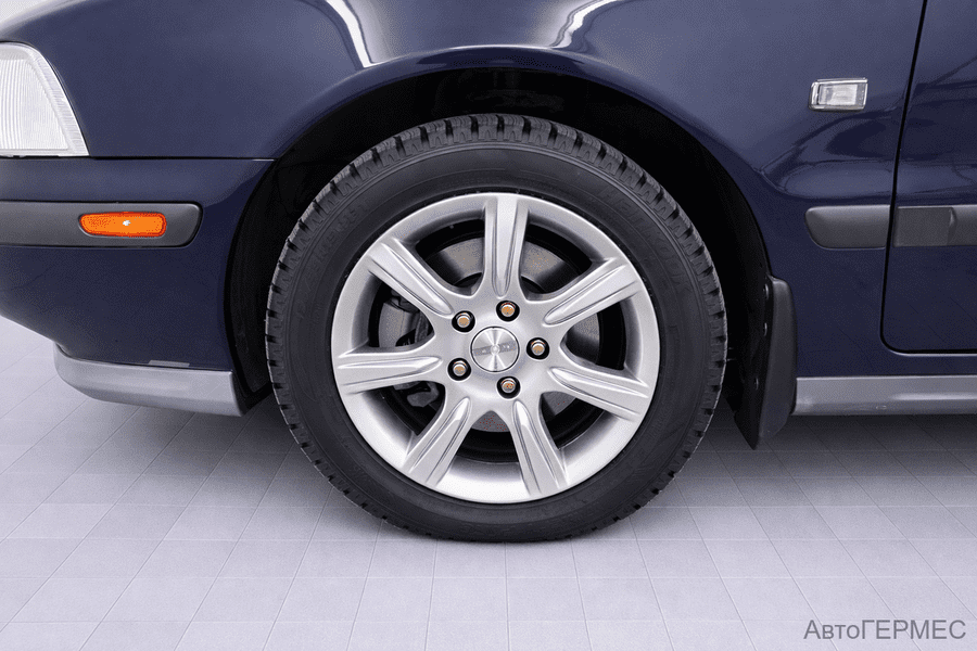 Фото VOLVO V40 I с пробегом | №15