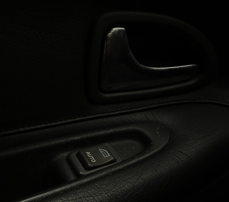 Фото VOLVO V40 I с пробегом | №9