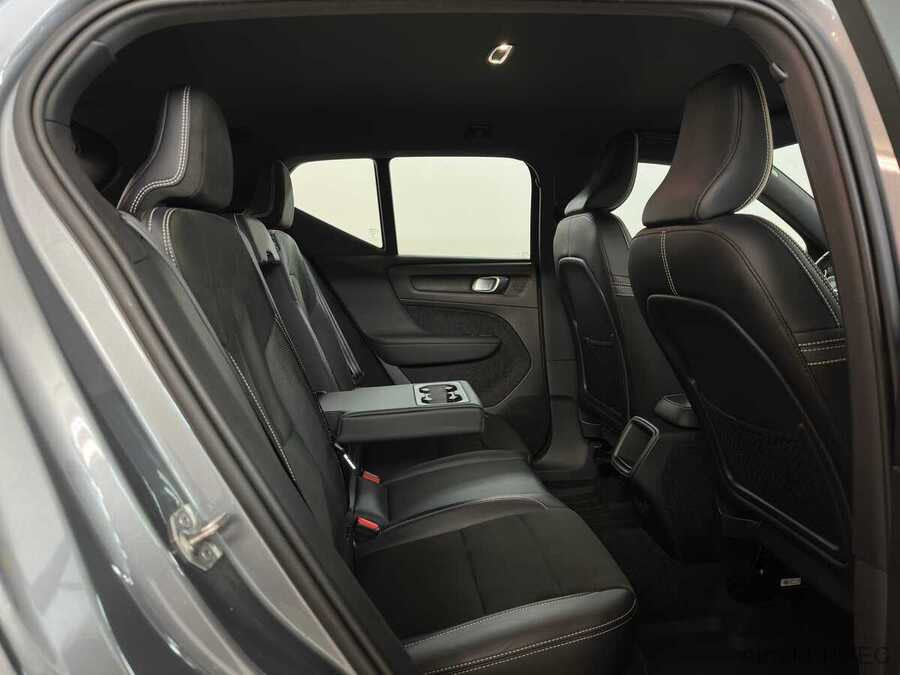 Фото VOLVO XC40 I с пробегом | №11