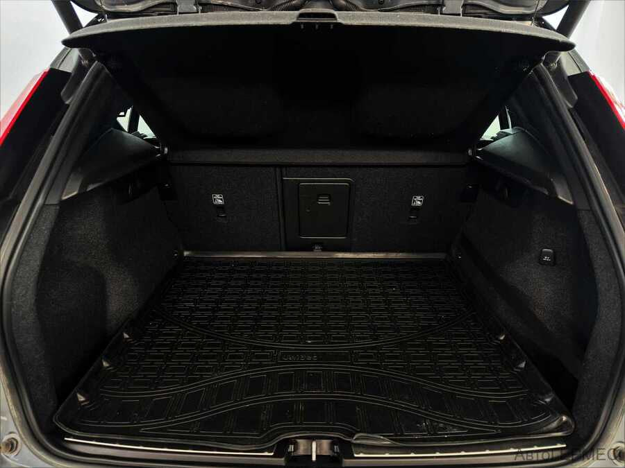 Фото VOLVO XC40 I с пробегом | №12