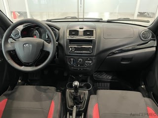 Фото LADA Granta I Рестайлинг с пробегом Фото LADA Granta I Рестайлинг с пробегом