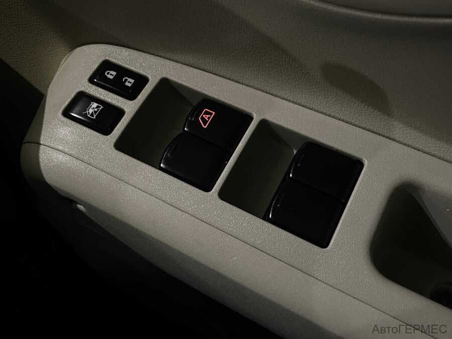 Фото NISSAN Cube III (Z12) с пробегом | №9 Фото NISSAN Cube III (Z12) с пробегом | №9