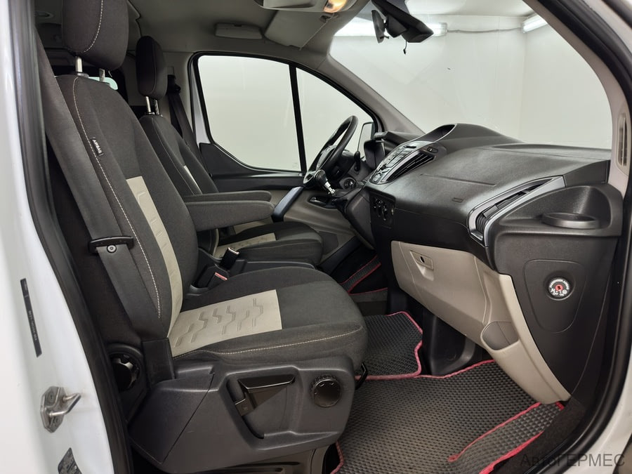 Фото Ford Tourneo Custom I с пробегом | №10