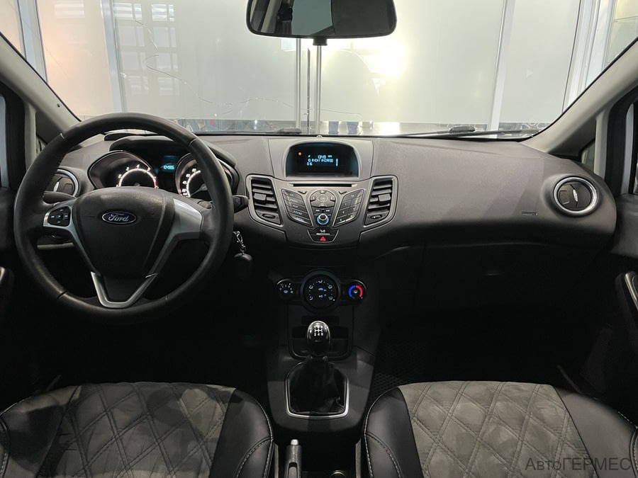 Фото Ford Fiesta MK6 Рестайлинг с пробегом | №5 Фото Ford Fiesta MK6 Рестайлинг с пробегом | №5