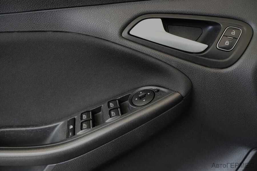 Фото Ford Focus III Рестайлинг с пробегом | №11 Фото Ford Focus III Рестайлинг с пробегом | №11