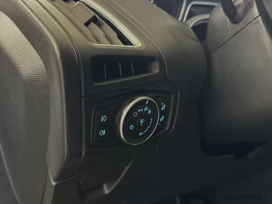 Фото Ford Focus III Рестайлинг с пробегом | №7