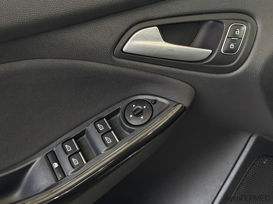 Фото Ford Focus III Рестайлинг с пробегом | №8