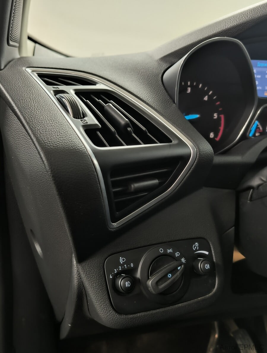 Фото Ford Kuga II с пробегом | №9 Фото Ford Kuga II с пробегом | №9