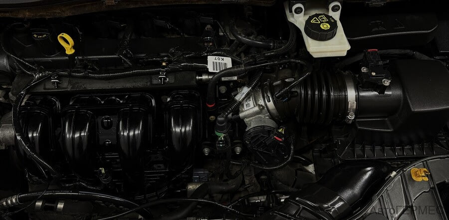 Фото Ford Kuga II с пробегом | №16