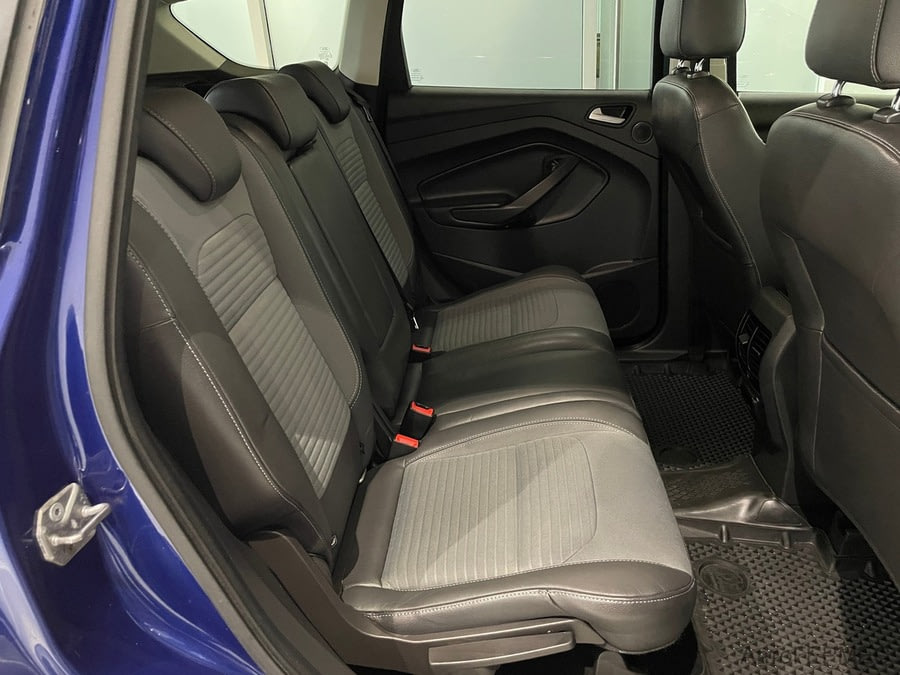 Фото Ford Kuga II Рестайлинг с пробегом | №14 Фото Ford Kuga II Рестайлинг с пробегом | №14