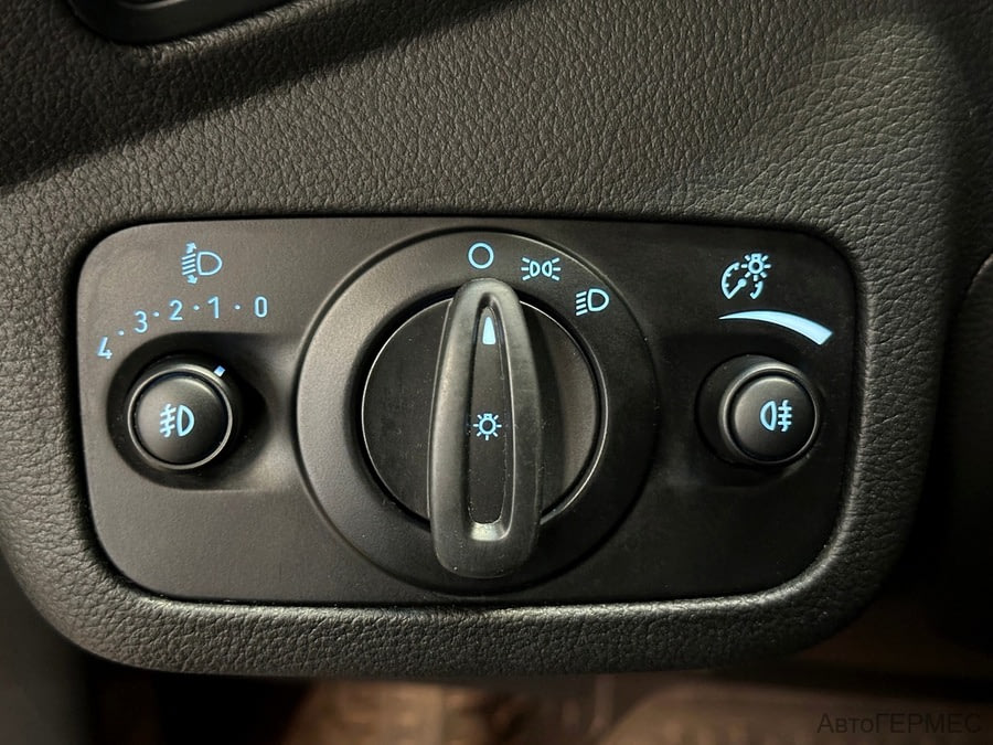 Фото Ford Kuga II Рестайлинг с пробегом | №9 Фото Ford Kuga II Рестайлинг с пробегом | №9