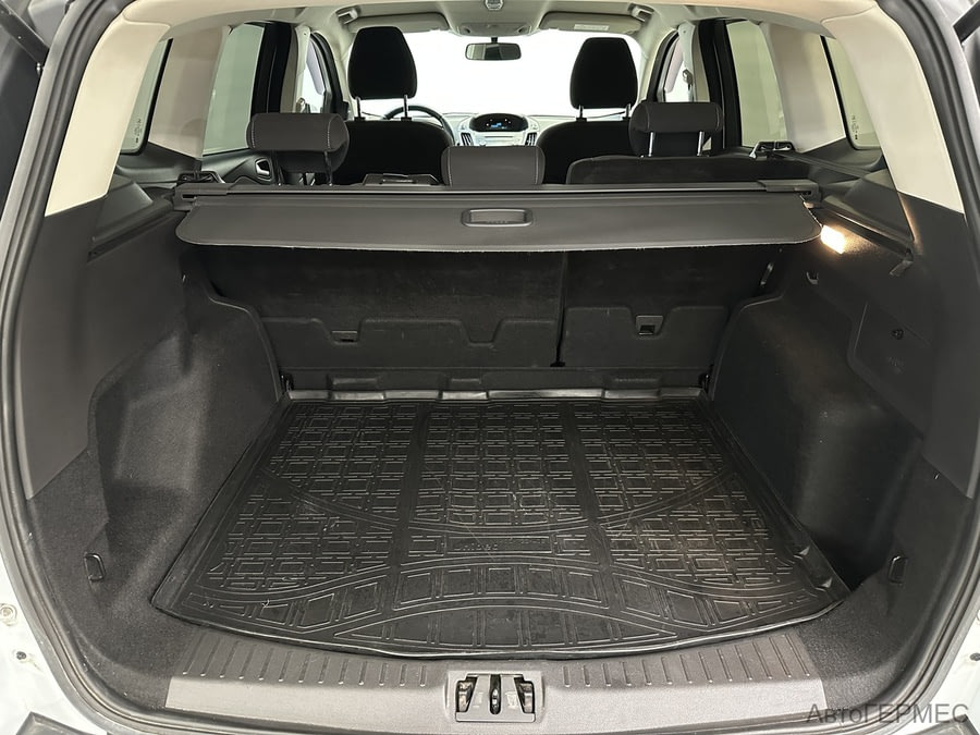 Фото Ford Kuga II Рестайлинг с пробегом | №13 Фото Ford Kuga II Рестайлинг с пробегом | №13