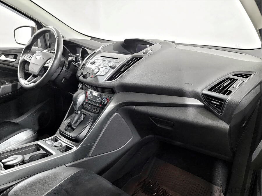 Фото Ford Kuga II Рестайлинг с пробегом | №11