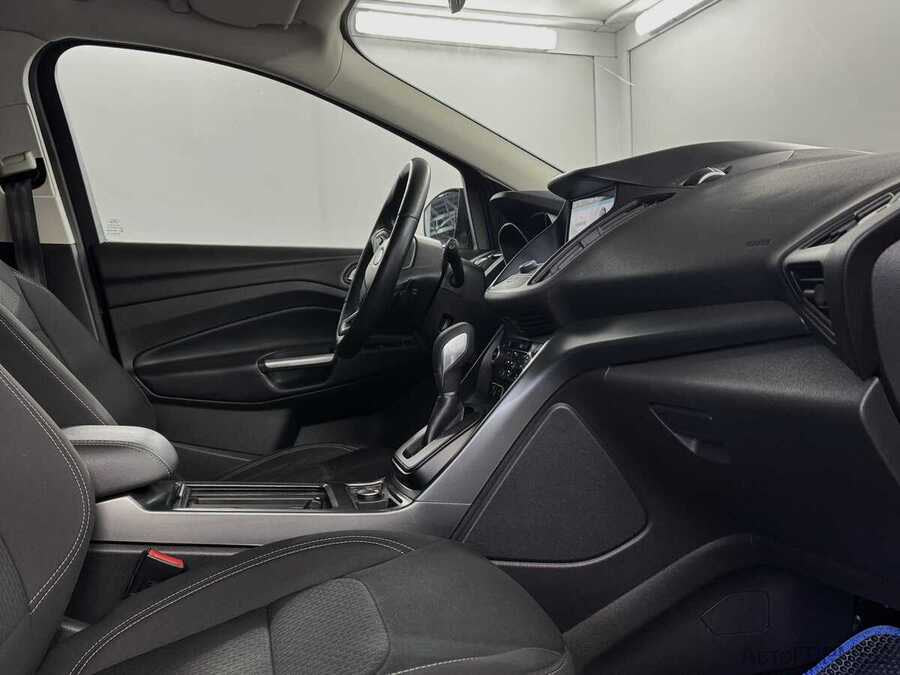 Фото Ford Kuga II Рестайлинг с пробегом | №13