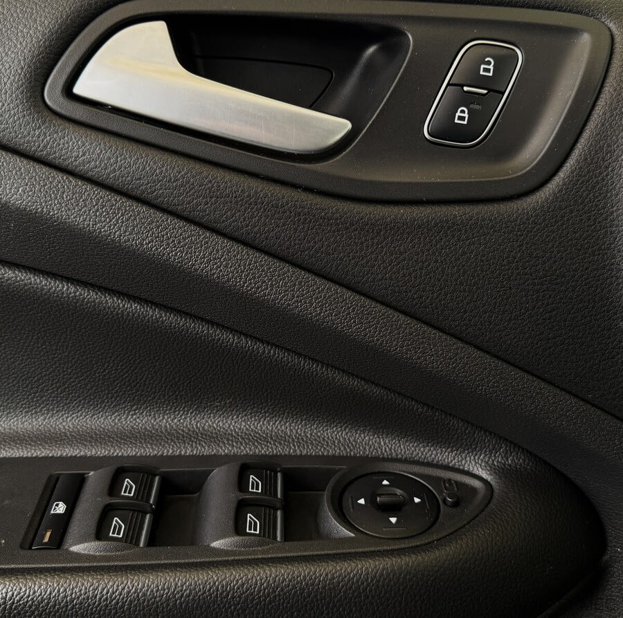 Фото Ford Kuga II Рестайлинг с пробегом | №9