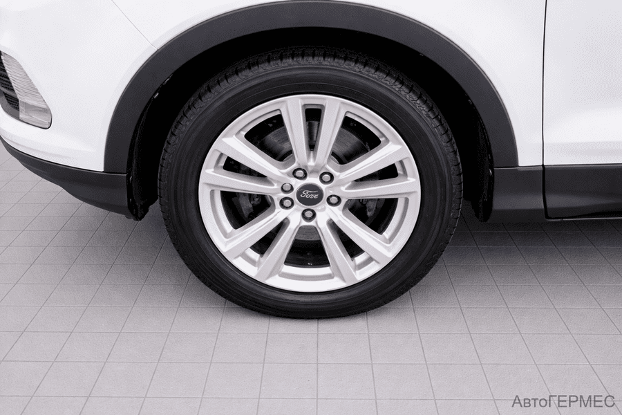 Фото Ford Kuga II Рестайлинг с пробегом | №16