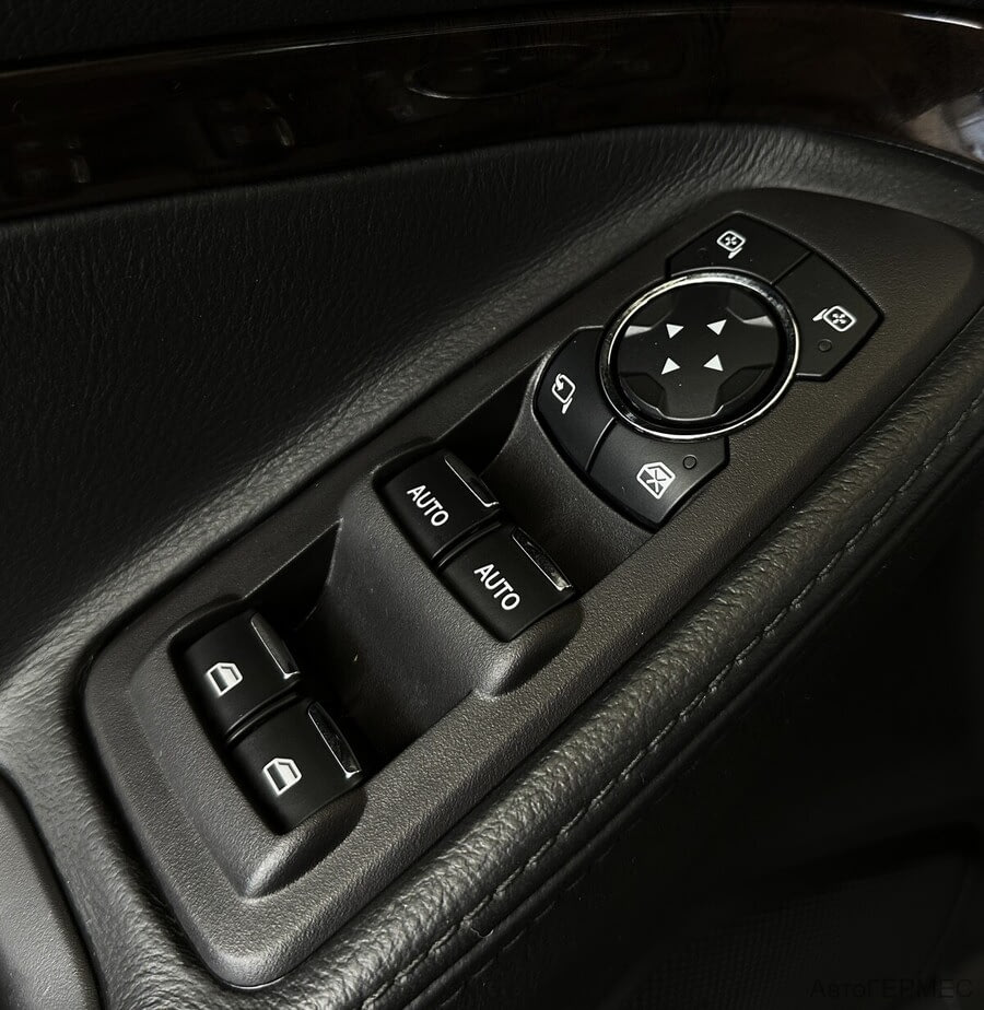 Фото Ford Explorer V с пробегом | №13 Фото Ford Explorer V с пробегом | №13
