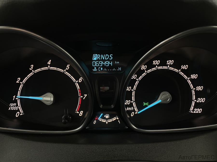 Фото Ford Fiesta MK6 Рестайлинг с пробегом | №6