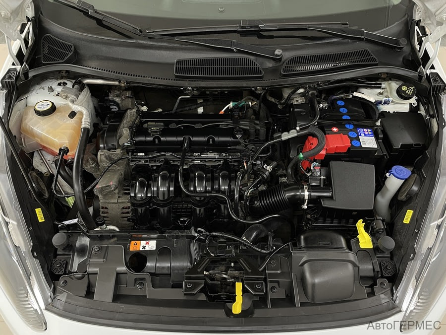 Фото Ford Fiesta MK6 Рестайлинг с пробегом | №13