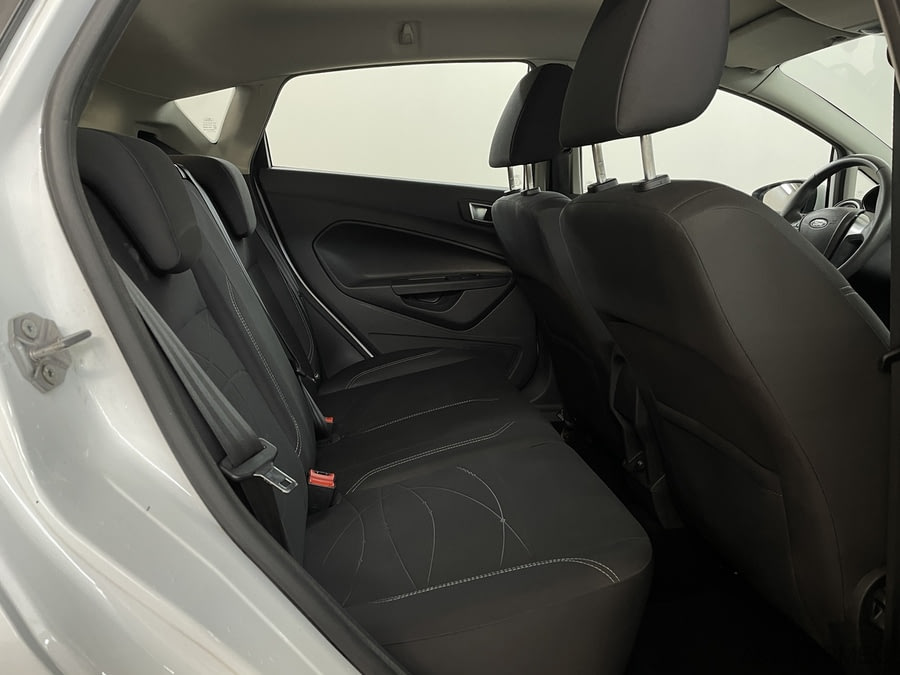 Фото Ford Fiesta MK6 Рестайлинг с пробегом | №11